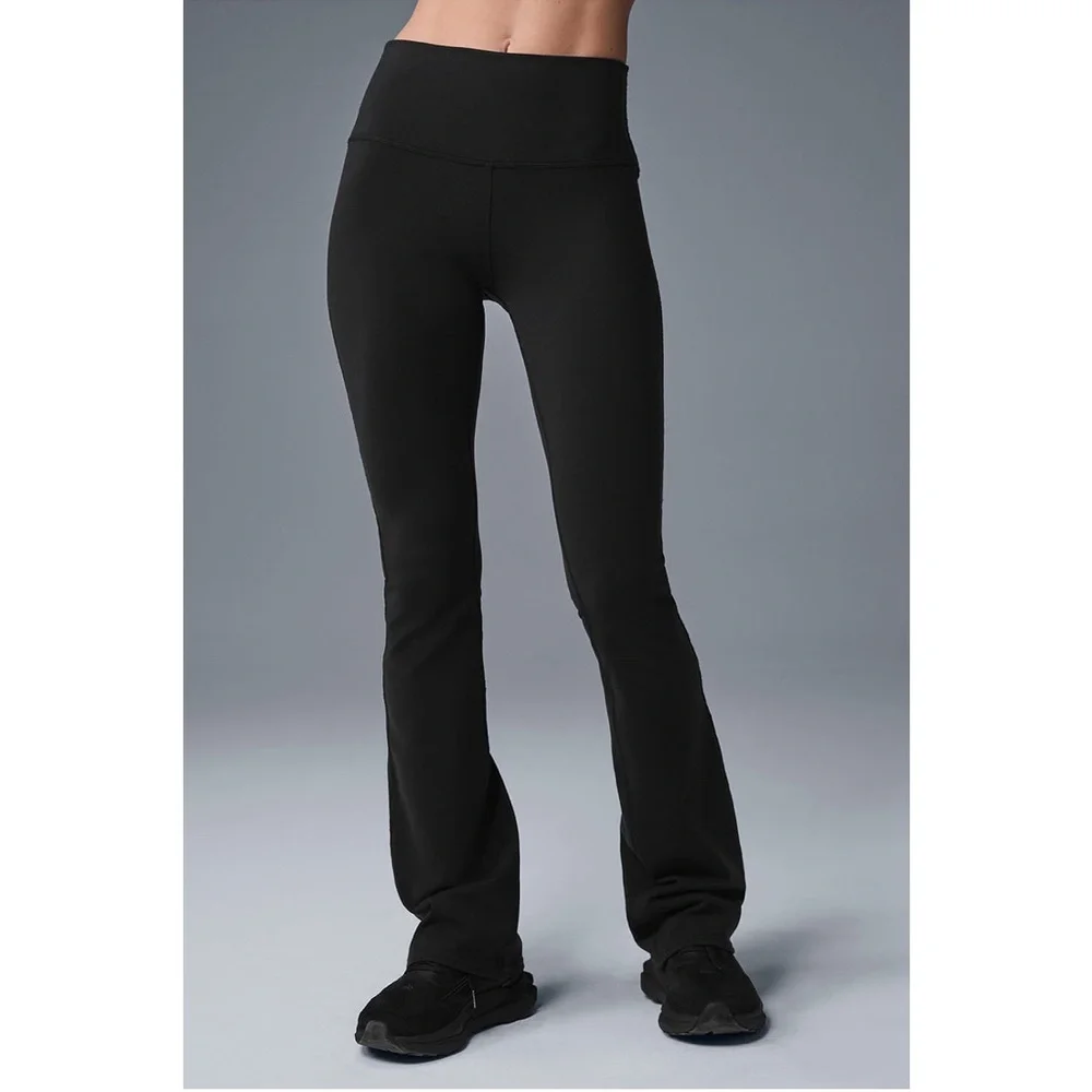 ALO Airbrush High-Waist 7/8 Bootcut Legging Black - Picture 2 of 10